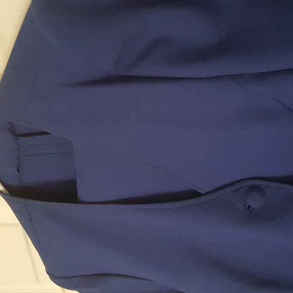 Jacket with 2 matching skirts - Picture 2 of 4